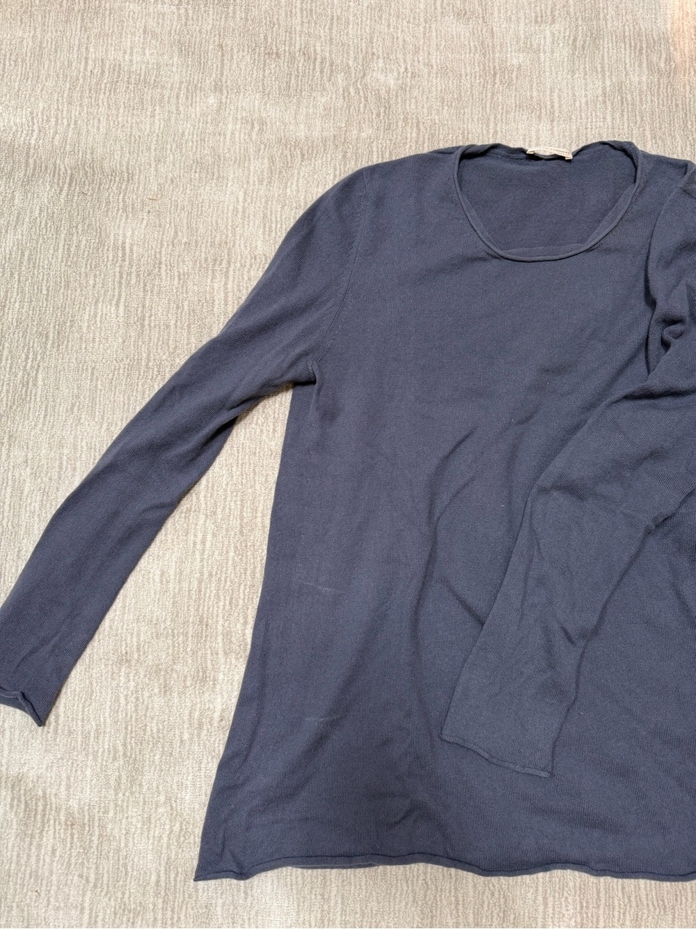100% Italian Cashmere Blue Long Sleeve